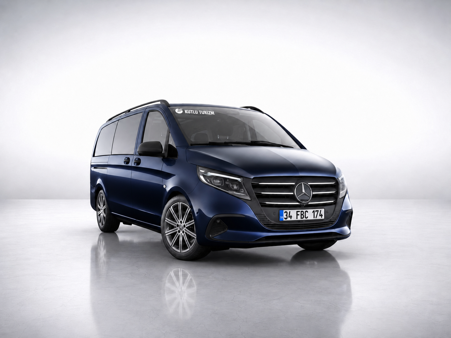 Kutlu Turizm Mercedes VIP yolcu taşıma aracı